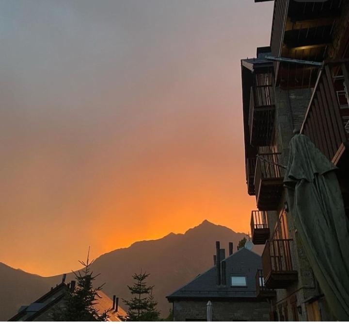 Apartamento Con Terraza Y Vistas Panoramicas En Tauell Eksteriør bilde